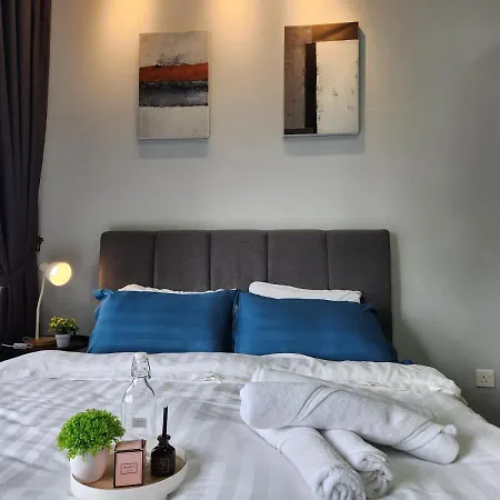 Taman Equine Comfy Studio#Greenery View#4 Pax#Aeon Mall Seri Kembangan Exterior photo