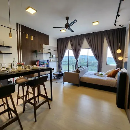 Taman Equine Comfy Studio#Greenery View#4 Pax#Aeon Mall Seri Kembangan Exterior photo