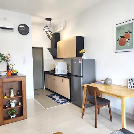 Taman Equine Comfy Studio#Greenery View#4 Pax#Aeon Mall Seri Kembangan Exterior photo