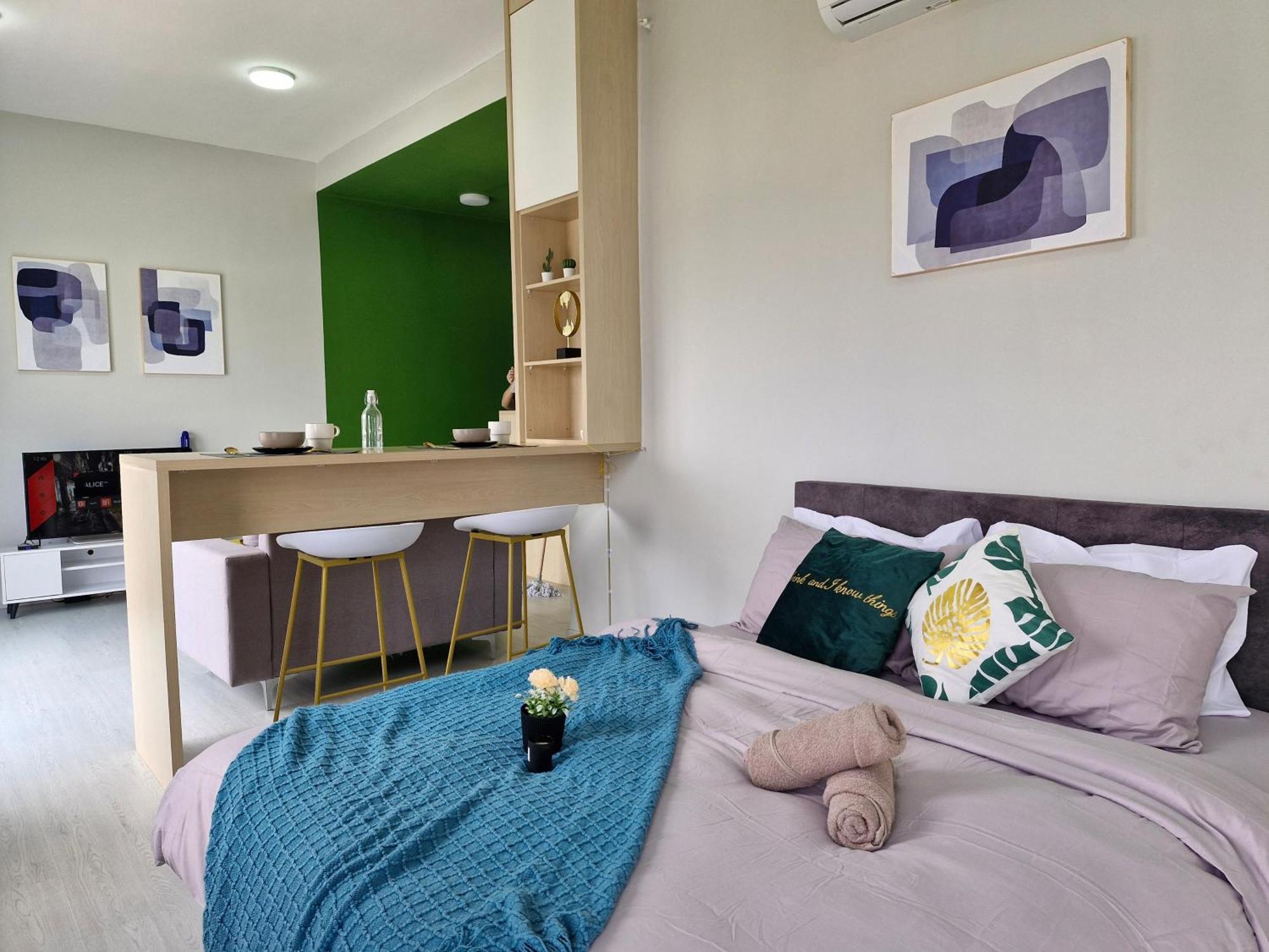 Apartment Taman Equine Comfy Studio#greenery View#4 Pax#aeon Mall Seri Kembangan