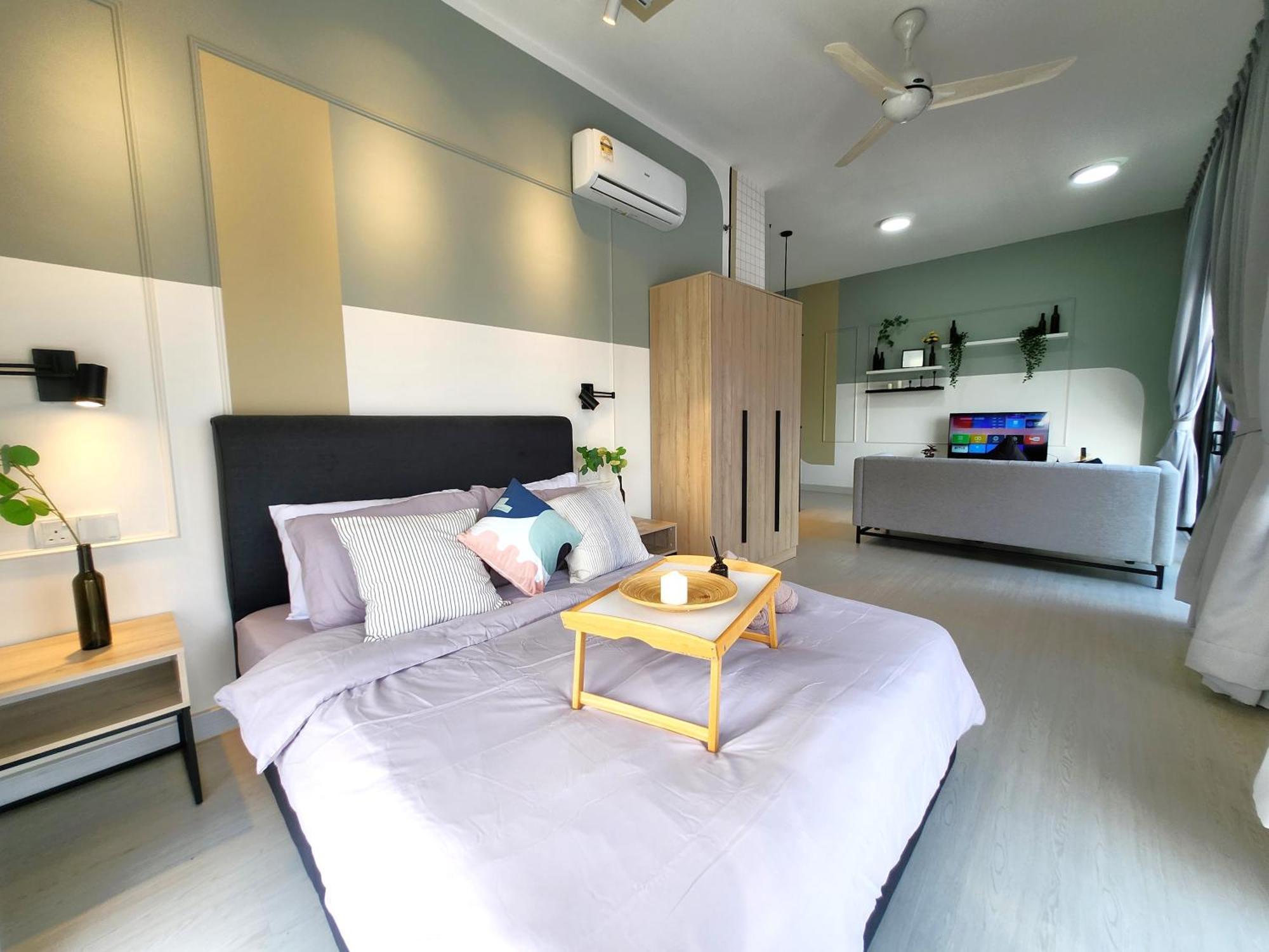 Taman Equine Comfy Studio#greenery View#4 Pax#aeon Mall Seri Kembangan